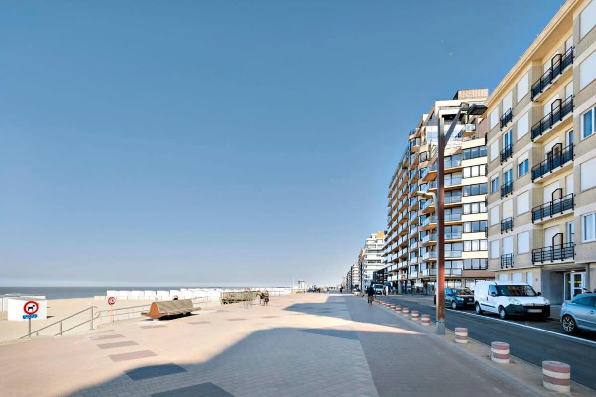 Huswell - Stylish Apartment At The Zeedijk Of Knokke Kültér fotó