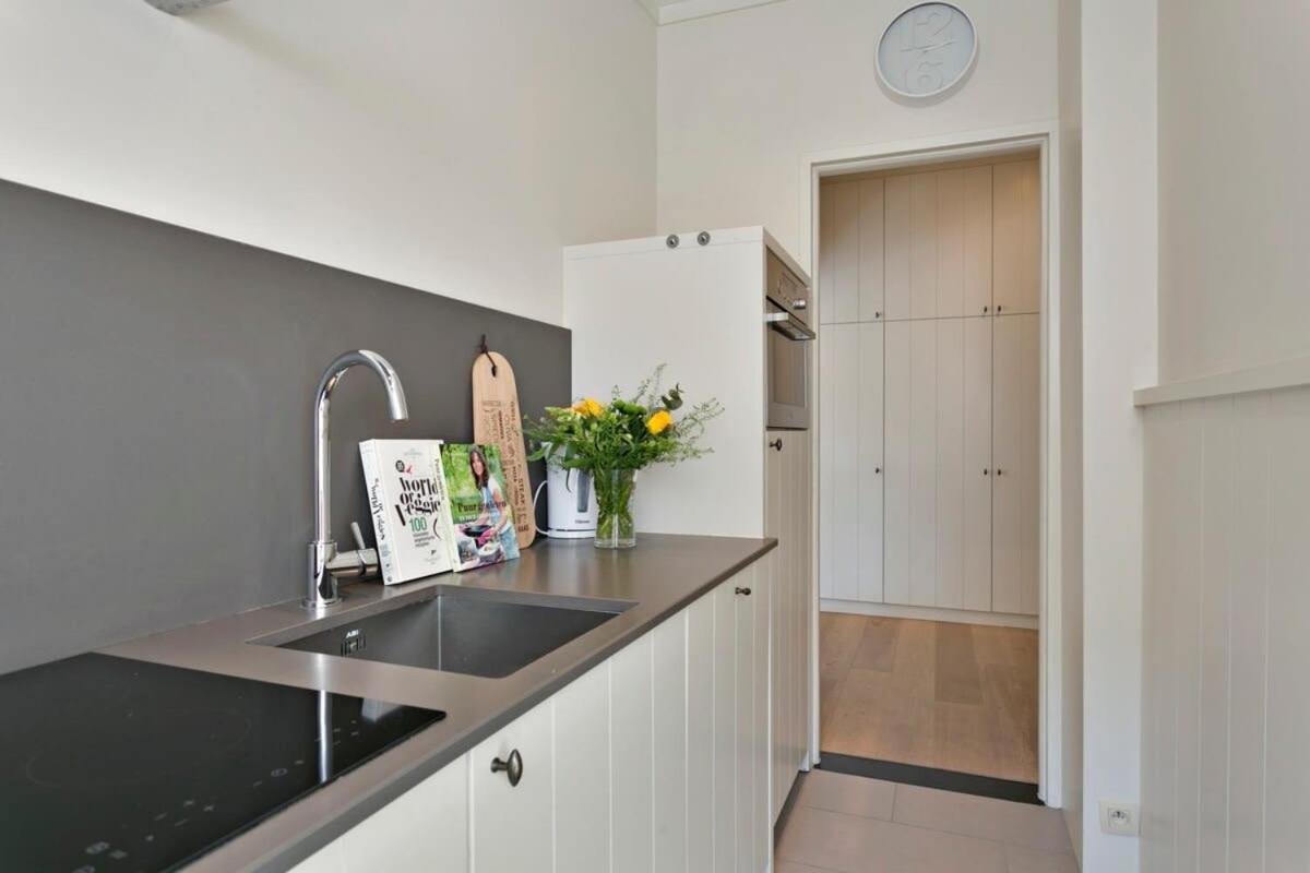 Huswell - Stylish Apartment At The Zeedijk Of Knokke Kültér fotó